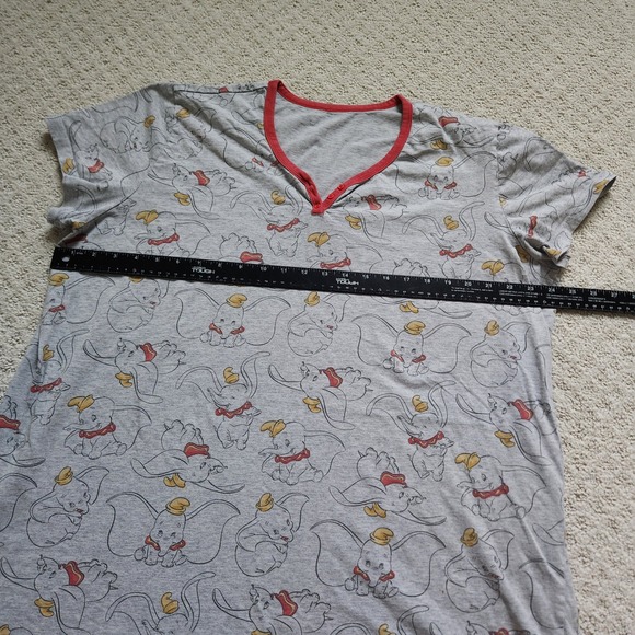 Disney Dumbo All Over Print Grey V Neck Sleep Shirt Nightgown Women's XL/2XL - Picture 4 of 7
